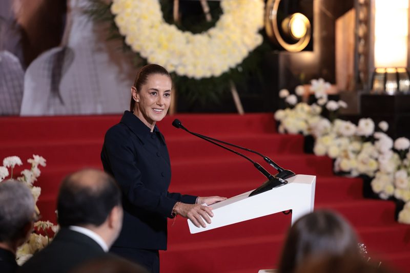 Sheinbaum propone llevar a Cárdenas a la Rotonda