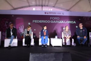 Inaugura Clara Brugada la Feria Internacional del Libro en el Zócalo