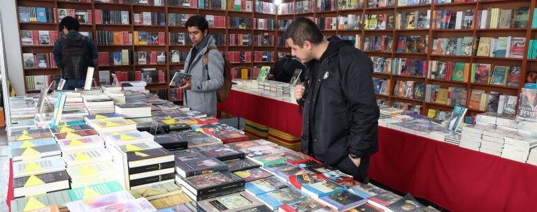 Inaugura Clara Brugada la Feria Internacional del Libro en el Zócalo