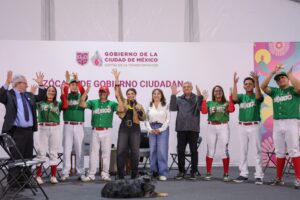 Clara Brugada apoya a beisbolistas sordos rumbo a Japón