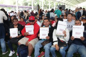Brugada entrega 3 mil 317 acciones de vivienda en CDMX