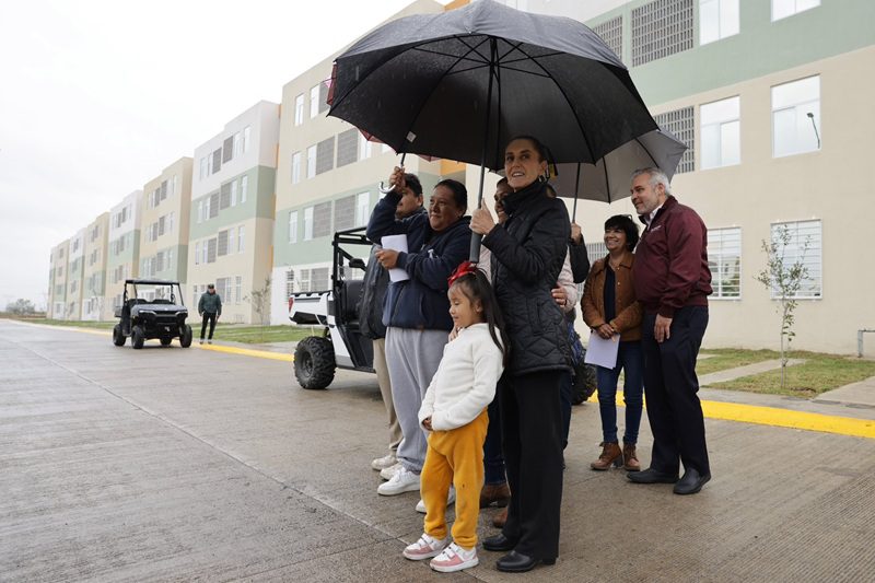 Sheinbaum entrega 931 viviendas del Bienestar en Morelia