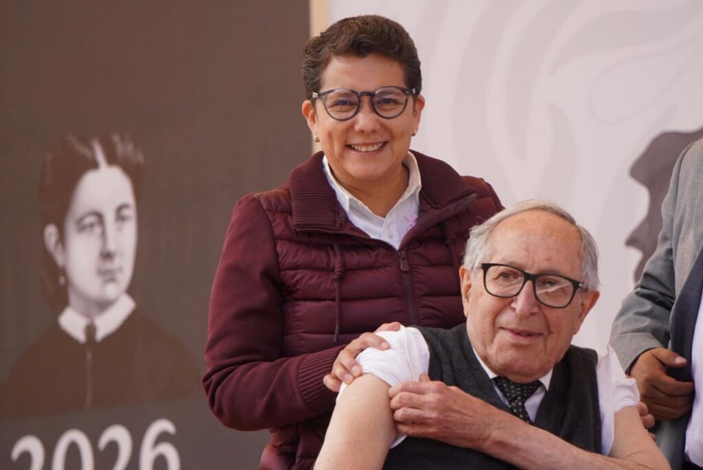 Inició campaña de vacunación en el Edoméx; aplicará 4 millones de vacunas