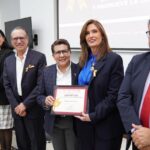 Gobierno mexiquense reconoce sala de lactancia de Arabela